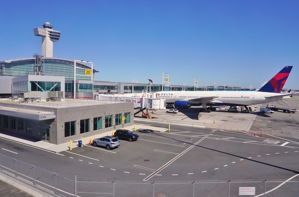 What's Going On At JFK Airport? One Week, Two Near Plane Crashes: Here's What Officials Told Benzinga