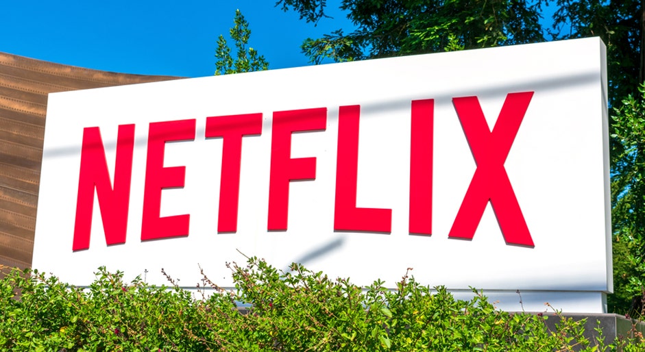 Netflix Analysts Weigh In On New Ad Tier's Impact, Q1 Guidance, Hastings' Stepping Down, Stock Valuation After Q4 Results