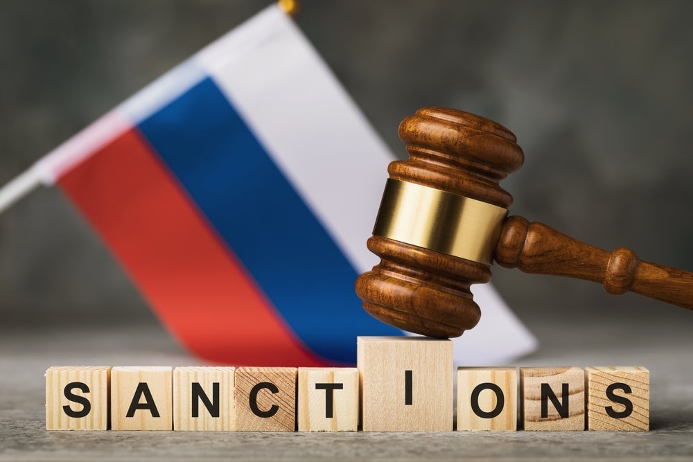 Почему российская экономика сократилась всего на 2% в 2022 году, несмотря на санкции