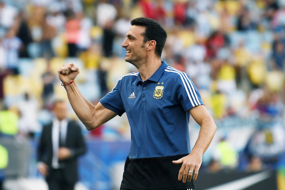 Lionel Scaloni a été nommé entraîneur masculin de l’année 2022 de la FIFA après avoir mené l’Argentine à la victoire