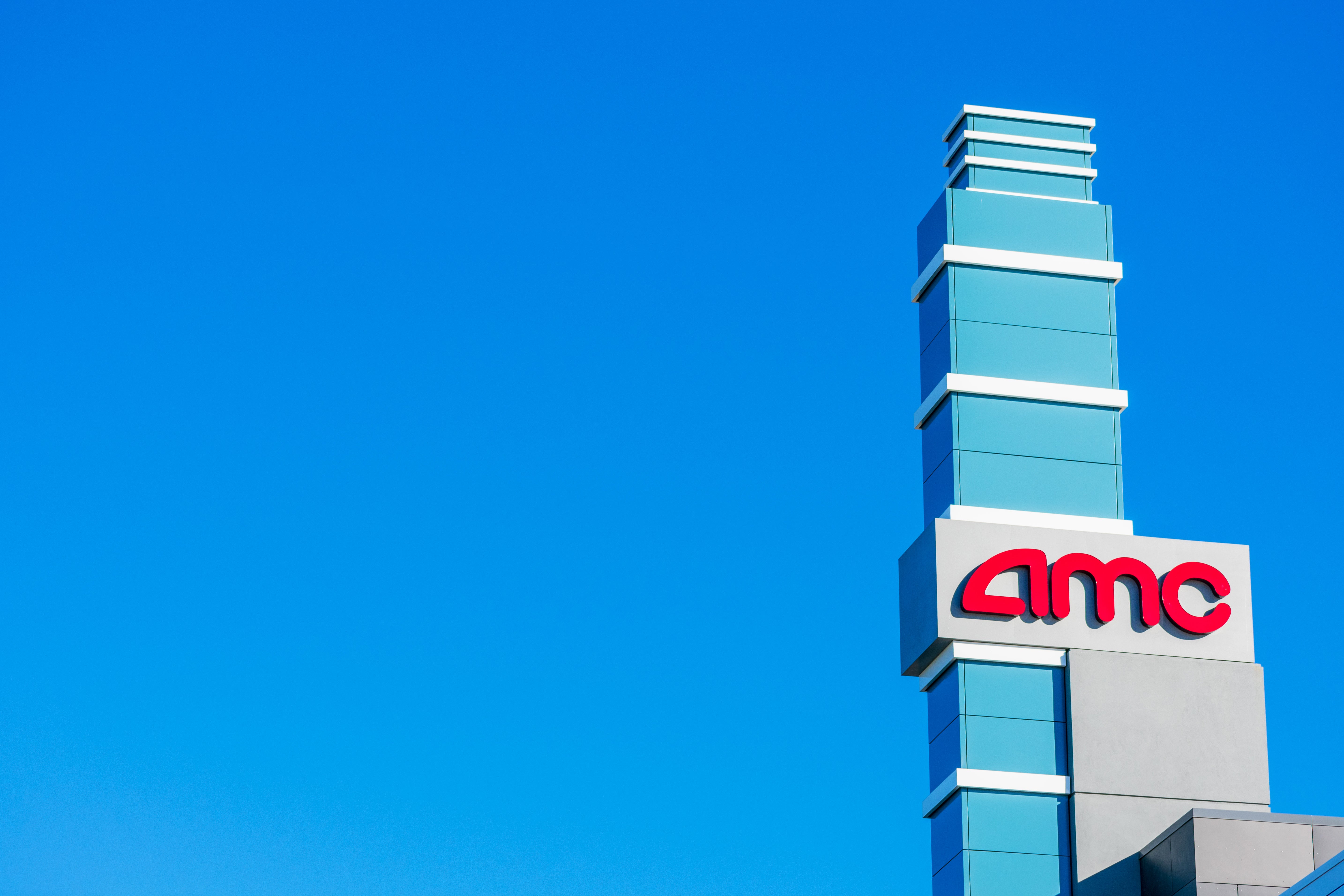 AMC Entertainment Holdings Q4 Earnings Highlights: Revenue & EPS Beat ...