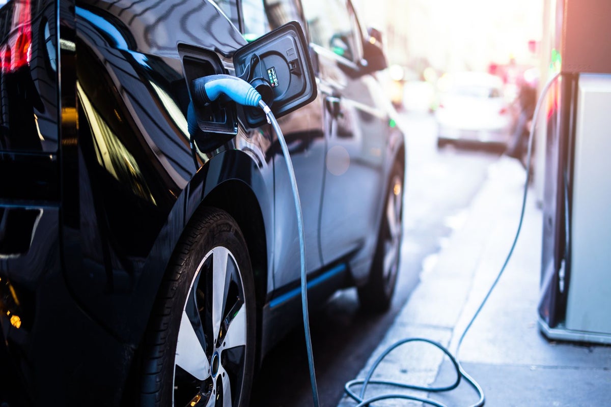 Does your electric car qualify for a full tax credit under the new IRS guidelines?  Check out the list of potential recipients.  – Tesla (NASDAQ: TSLA), Ford Motor (NYSE: F), General Motors (NYSE: GM), Rivian Automotive (NASDAQ: RIVN)