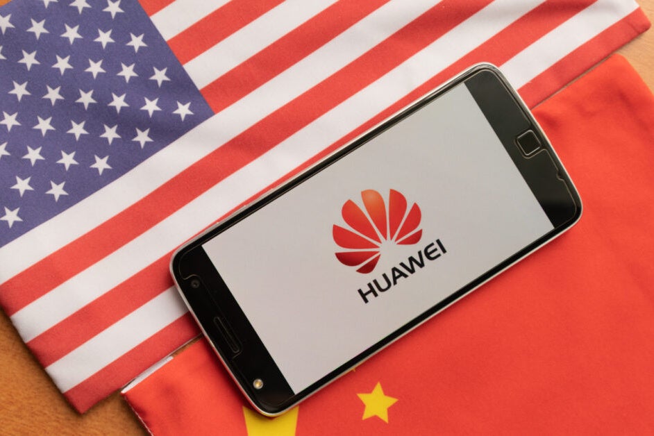 Huawei: отметка в $100B и прорыв в разработке чипов