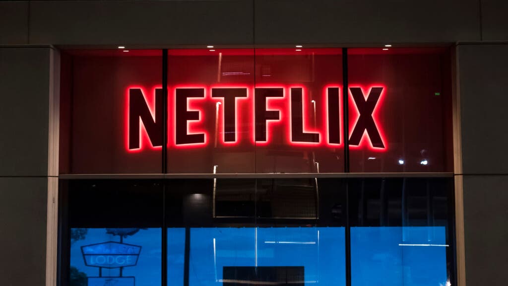 Netflix's physical store plan prompts cheeky comment from blockbuster: "Should we say... how does it end?
