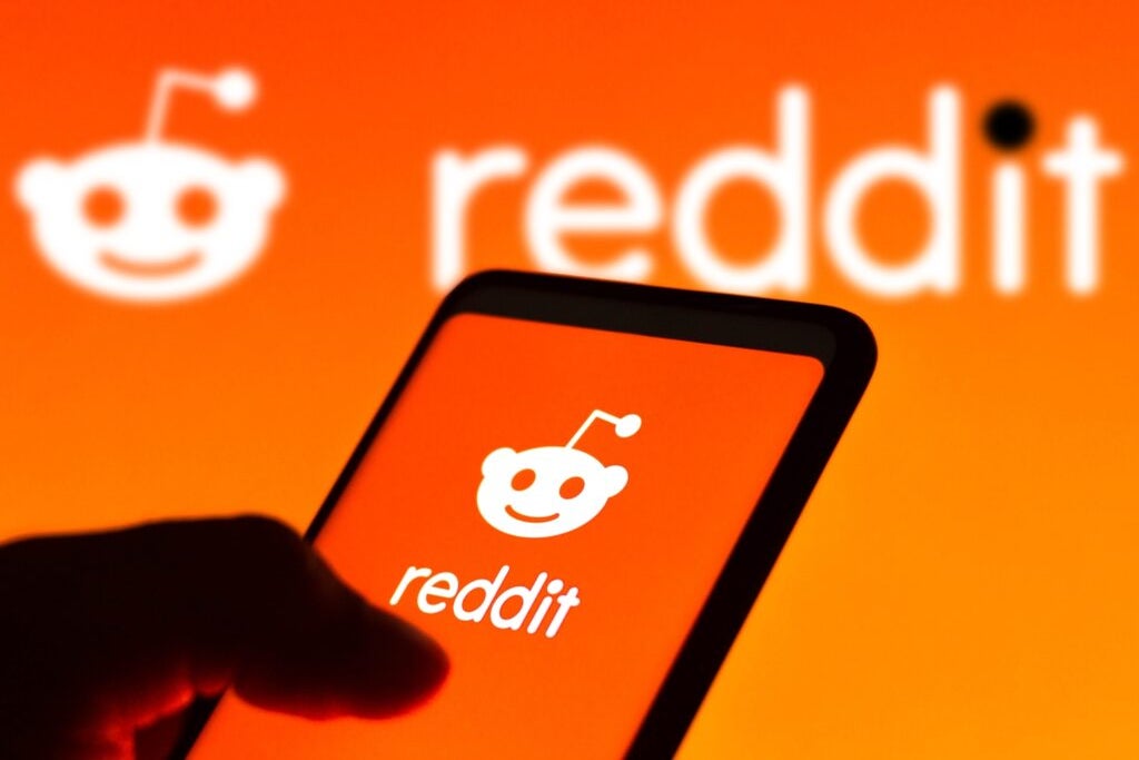 Reddit Bug Inserts Slurs Into Its URLs
