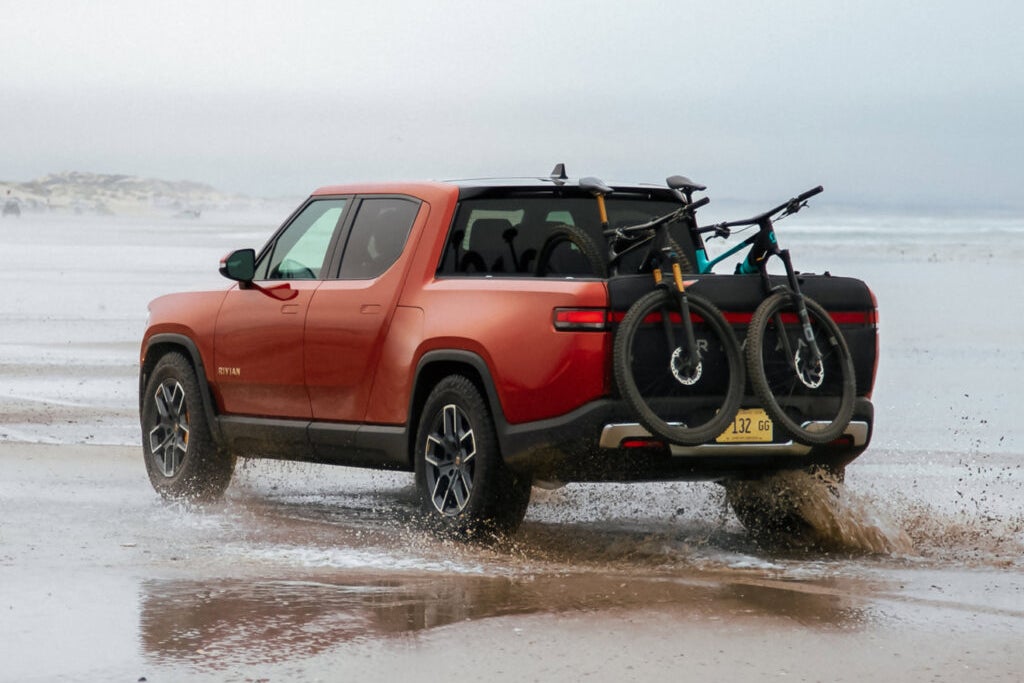 Rivian’s New Tailgate Pad Lets You Transport 4 Bikes on Your R1T Truck – Rivian Automotive (NASDAQ:RIVN)