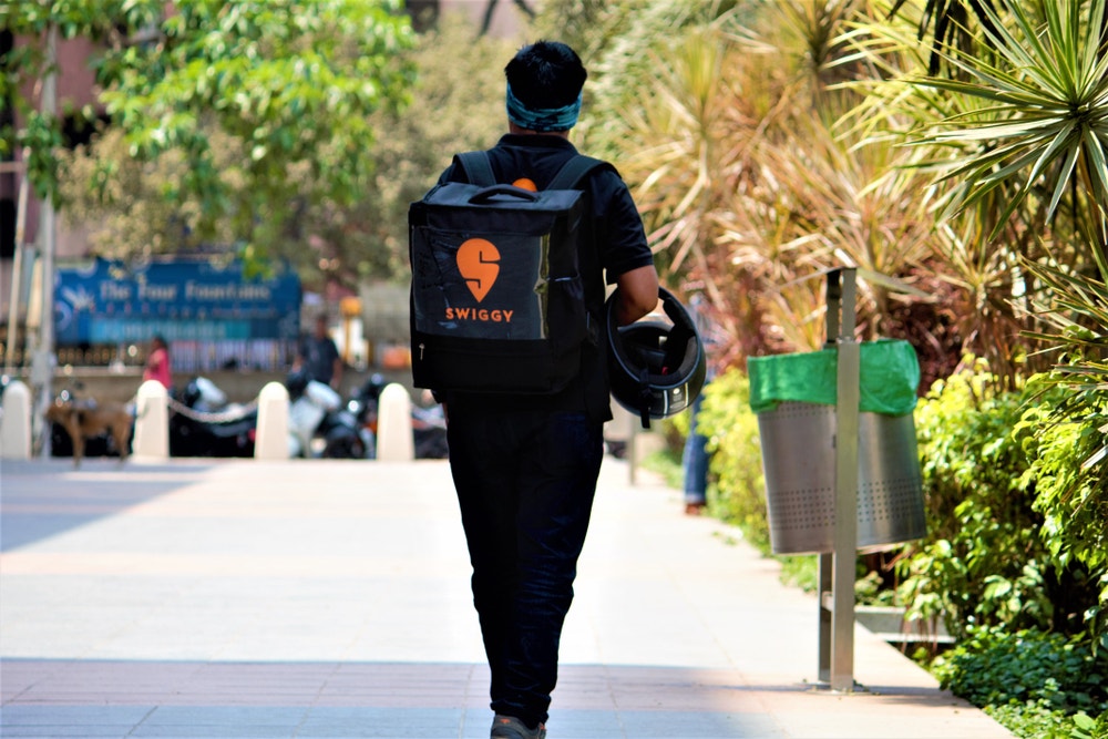 Swiggy Halts Niche Grocery Delivery Pilot 'Handpicked' In Cost-Cutting Drive