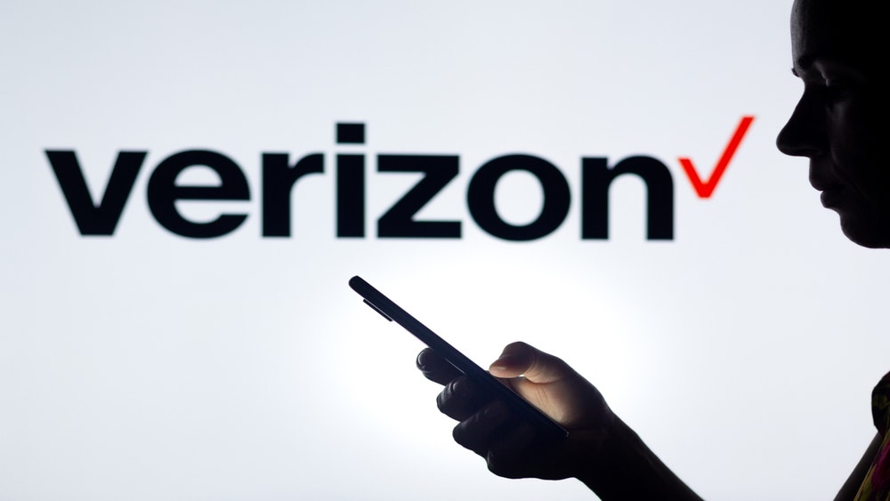 Verizon's new plan gives you Netflix and Max for $10 a month, but there's a catch