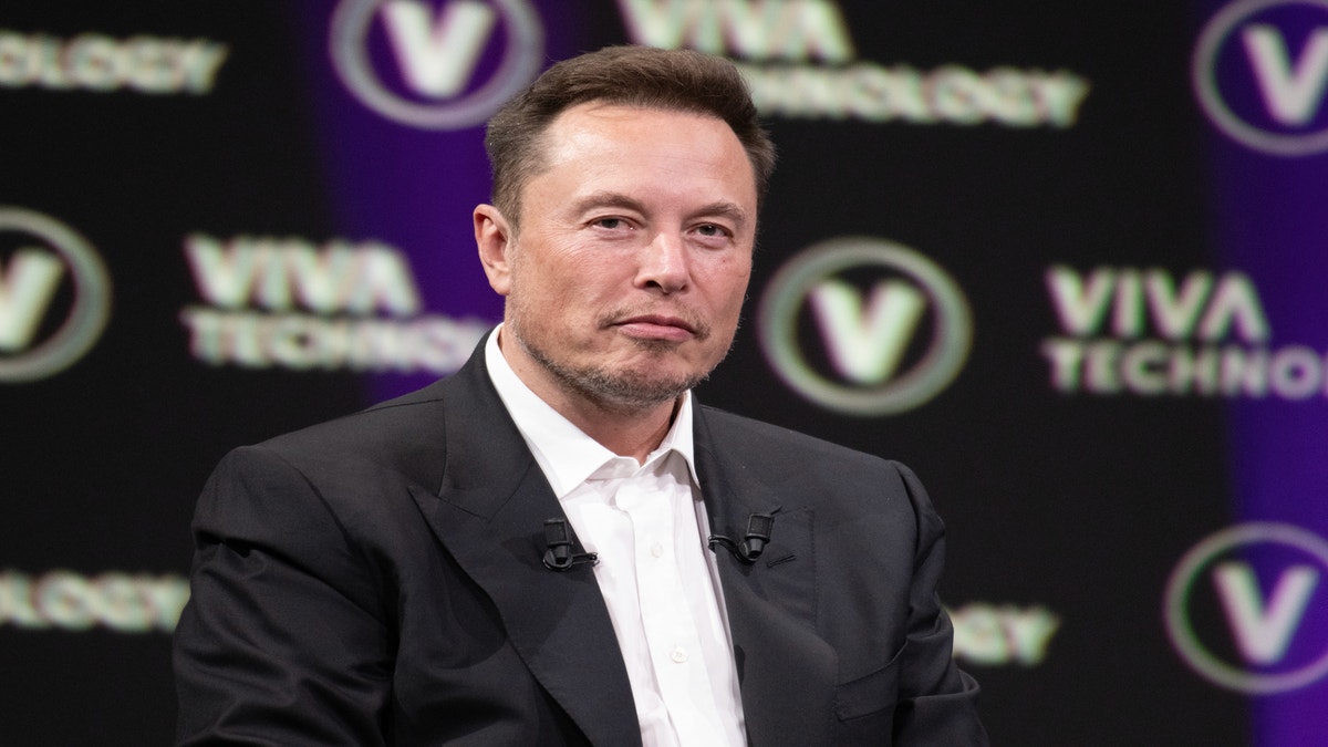 特斯拉董事会正拼命吸引埃隆·马斯克(Elon Musk)对该公司的关注