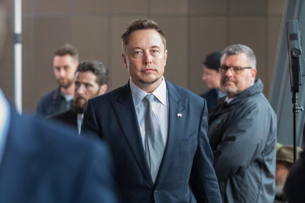 Elon Musk Responds To Vivek Ramaswamy As To Who's Running The Country ...