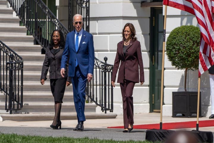 Odds Of Kamala Harris Replacing Joe Biden As Democratic Presidential Candidate Raised By Crypto Bettors, Memecoin Themed On Her Surges 126%
