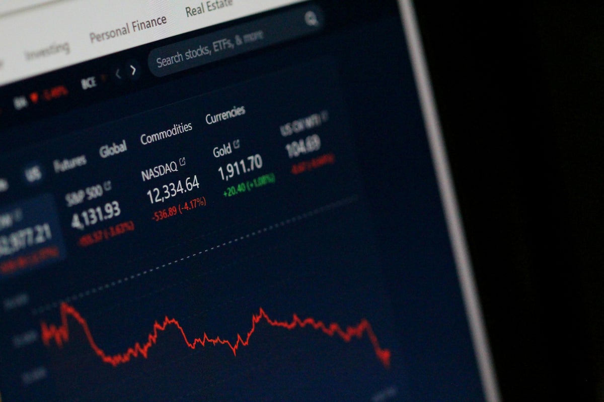 HQY vs. MEDP: Which Stock Is the Better Value Option?