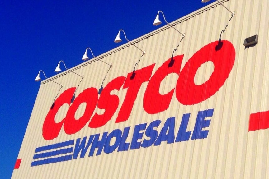 Costco Stock: How to Make 0 a Month Ahead of Q4 Earnings – Costco Wholesale (NASDAQ:COST)