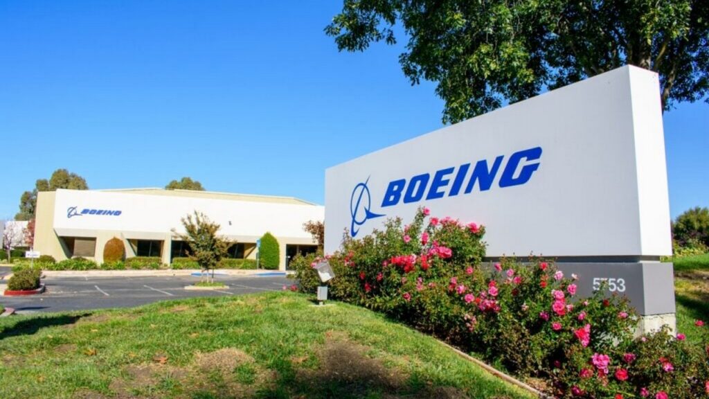 Boeing Machinists Reject 35% Wage Hike Deal, Extending 5-Week Strike ...