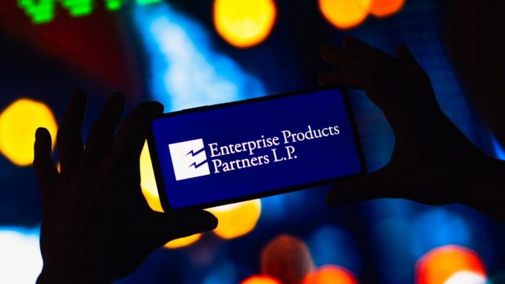 Enterprise Products Misses Q3 Estimates, Boosts Cash Flow With New ...