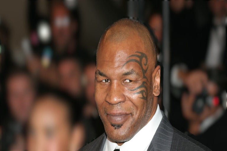 EXCLUSIVE: Mike Tyson And Stündenglass Unveil The TYSON 2.0 Modül + Dok Travel Set