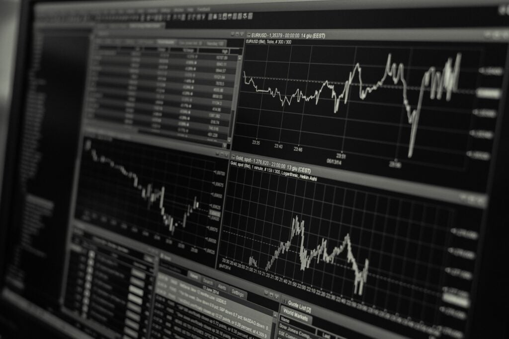 1 News Article Image Elliott Investment Management Adds To Southwest, Western Digital, Etsy, Match Group; Trims BILL Holdings, Seadrill, BlackLine, NRG Energy In Q3 - Alaska Air Gr  ( NYSE:ALK ) , American Airlines Gr  ( NASDAQ:AAL ) 