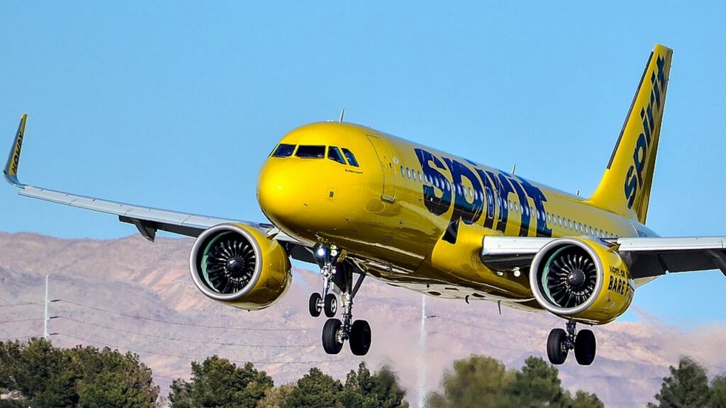 1 News Article Image A medida que Spirit Airlines se declara en quiebra, los expertos evalúan el posible impacto en los precios de los vuelos: 'Esta no es una situación clara y simple' -