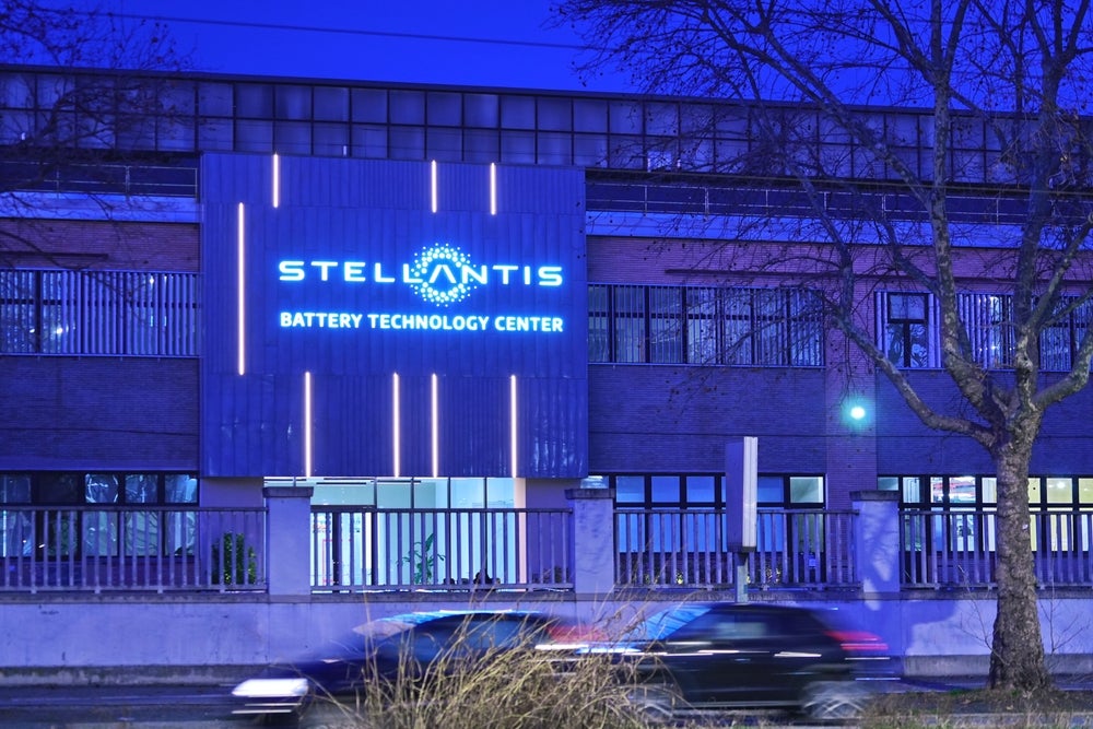 0 News Article Image Stellantis N.V.  ( STLA technical analysis - Stellantis  ( NYSE:STLA ) 