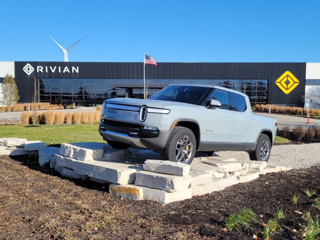 1 News Article Image Rivian-Aktie steigt um über 11%, nachdem Analyst sagt, dass sie 'gut positioniert ist, um einen signifikanten Marktanteil zu gewinnen' - Rivian Automotive