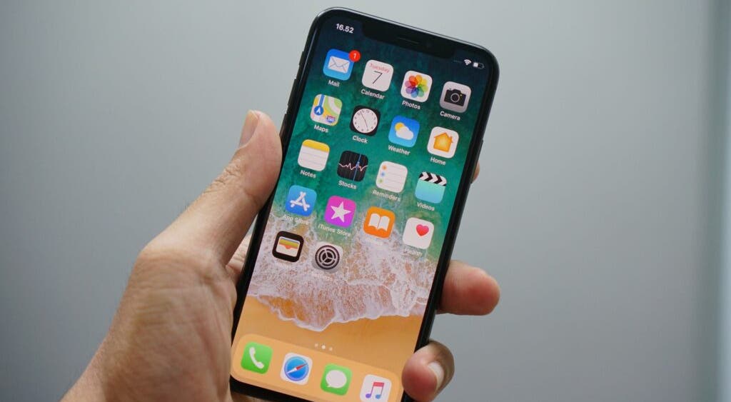 Apple Reportedly Readying iOS 18 With Home Screen Redesign And AI Upgrades