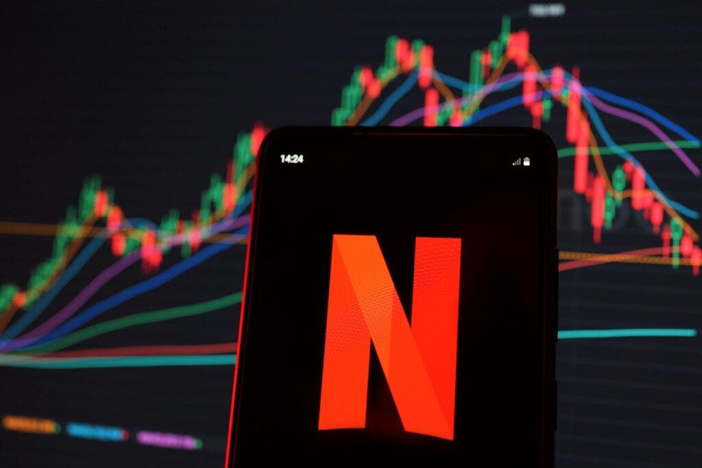Netflix Bulls In For A Treat? KeyBanc Analyst Raises Stock Rating