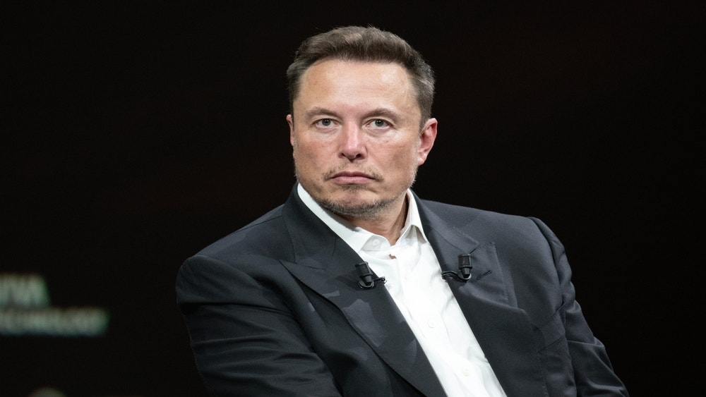 تقوم شركة Neuralink من Elon Musk بزرع دماغ بشري لأول مرة: تم اكتشاف "ارتفاع عصبي واعد"