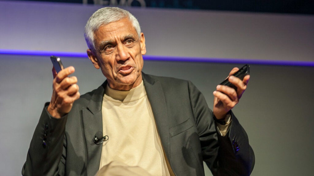 Billionaire Vinod Khosla Slams Elon Musk, Says Tesla Boss Can't Sue His ...