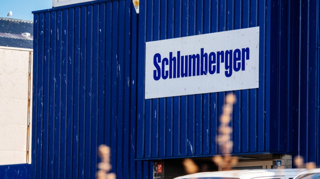 0 News Article Image Schlumberger Q4: Earnings Beat, Dividend Boost, Offshore Boom And More - Schlumberger  ( NYSE:SLB ) 