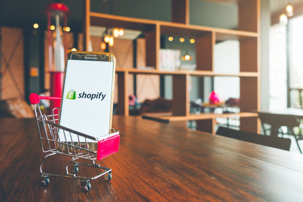 3 News Article Image Resultados del cuarto trimestre de Shopify: Aumento del 31% en ingresos, crecimiento del flujo de efectivo libre, GMV alcanza los $94.5 mil millones - Shopify