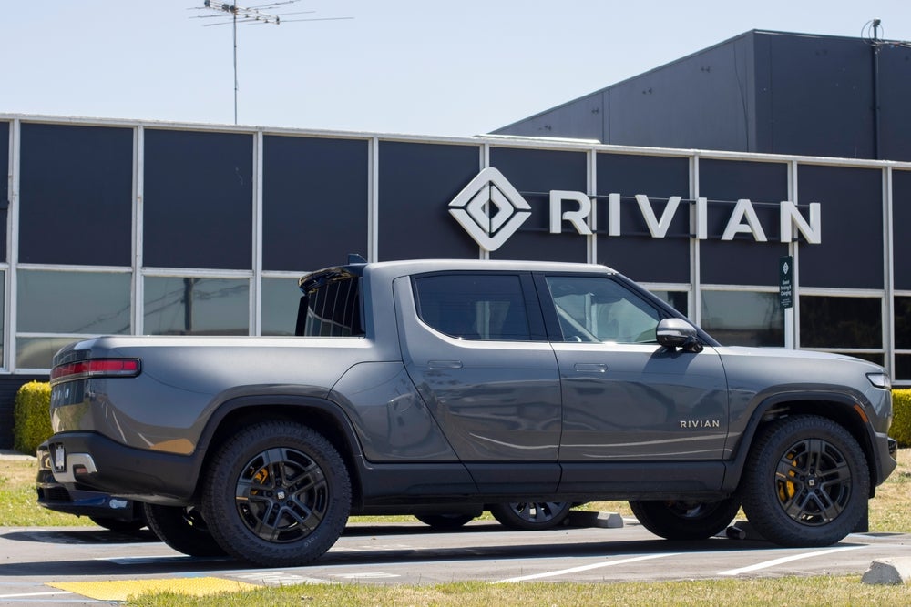 1 News Article Image Rivian aumentará los precios de R1T y R1S en Canadá en casi un 10% a partir del 25 de febrero debido a cambios en el tipo de cambio - Rivian Automotive