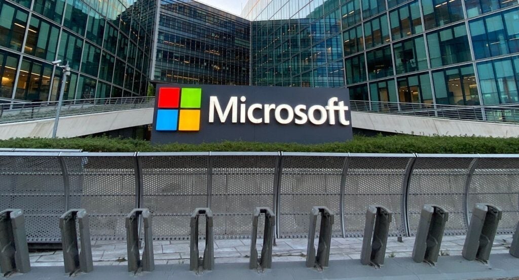 0 News Article Image Microsoft Pulls Plug On AI Data Center Leases, Says Analyst: Oversupply Situation Likely - Microsoft  ( NASDAQ:MSFT ) , Meta Platforms  ( NASDAQ:META ) 