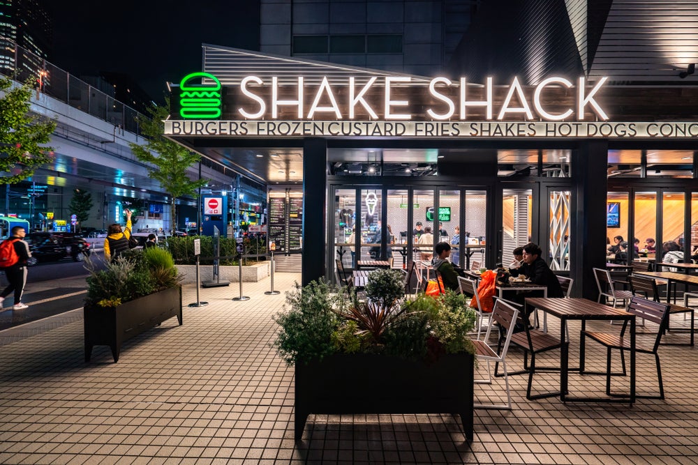 0 News Article Image Delta And Shake Shack Bring First-Class Burgers To New Routes - Shake Shack  ( NYSE:SHAK ) , Delta Air Lines  ( NYSE:DAL ) 