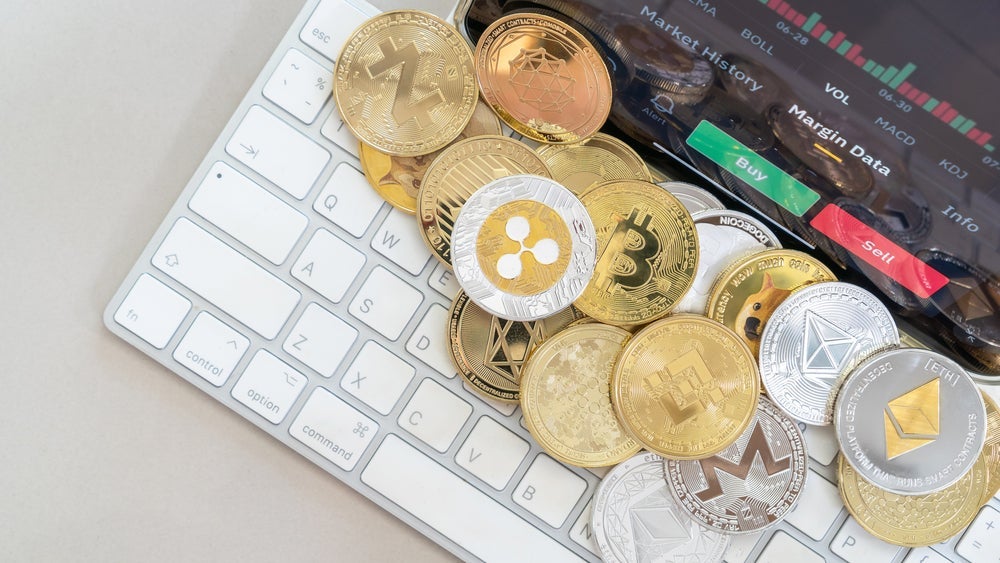2 News Article Image Bitcoin, Ethereum, XRP, Dogecoin Sehen Sie Thundering Surge — Trader Eyes $90.000 BTC Als 'Schöner Eintrag'