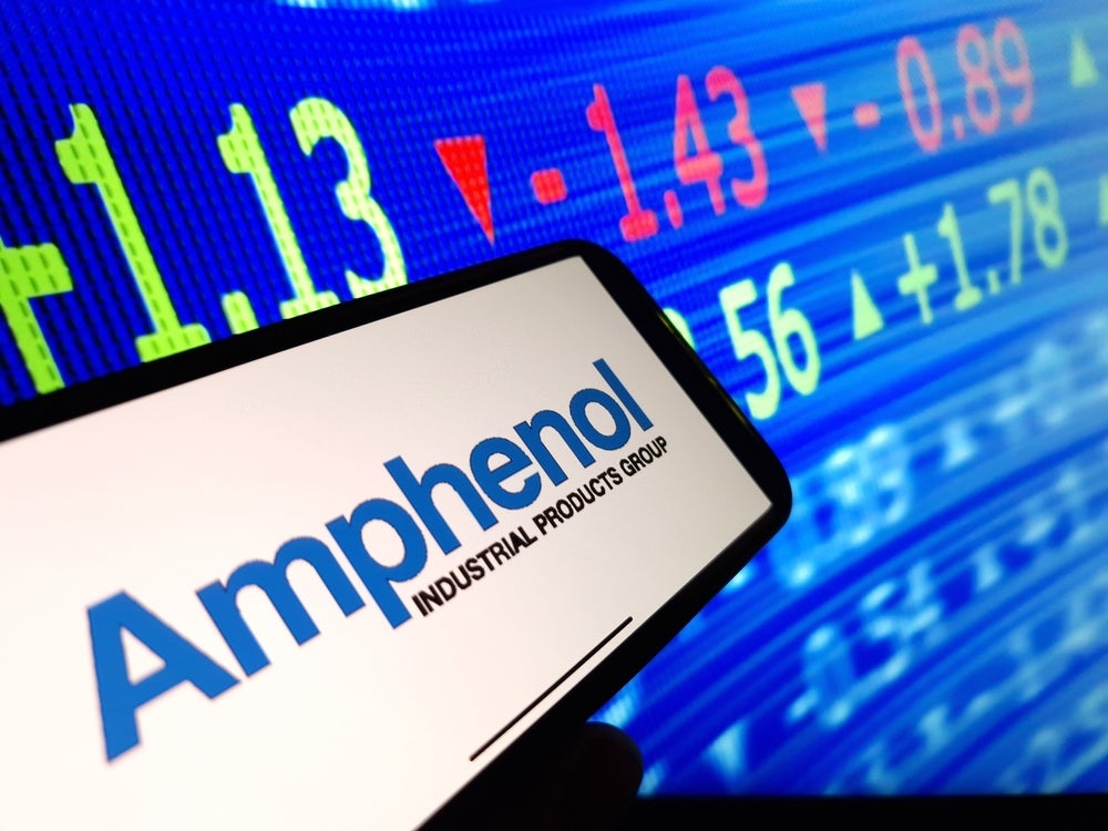 2 News Article Image Bénéfices du premier trimestre d'Amphenol : Croissance du chiffre d'affaires de 48 %, tirée par les secteurs de l'informatique, du mobile et de la défense - Amphenol