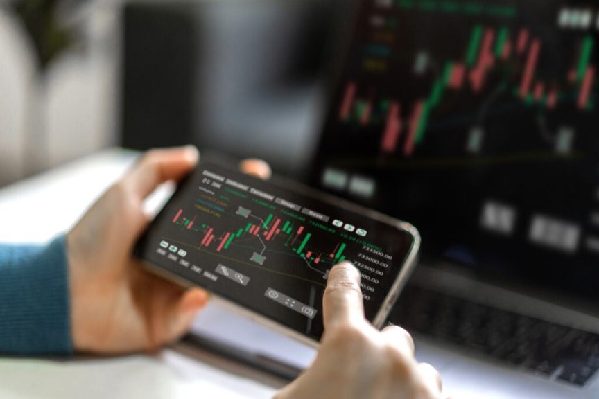 S&P Rally May Be Topping Out, Dan Niles Warns, Amid Demand Pull-In, Economic Uncertainty, And 'Sell The News' Risk - Benzinga (Picture 1)