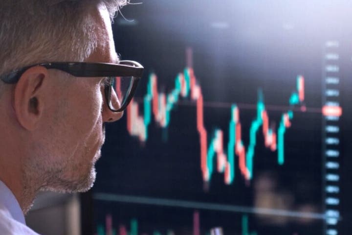 Stocks Fight For Fifth Day Of Gains, Dollar Rebounds As Inflation Fears Go Haywire: What's Driving Markets Friday?