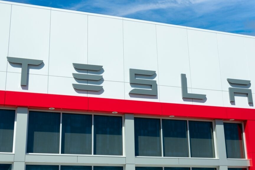 Palihapitiya's Predictions, Musk Vs Trump, And Thiel's Flying Car Dream: This Week In Mobility