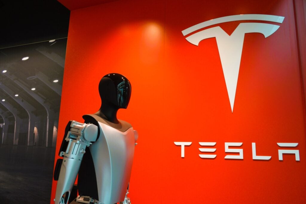 0 News Article Image Dieser Tesla-Analyst ist nicht mehr optimistisch; Hier sind die 5 besten Herabstufungen für Montag - General Mills