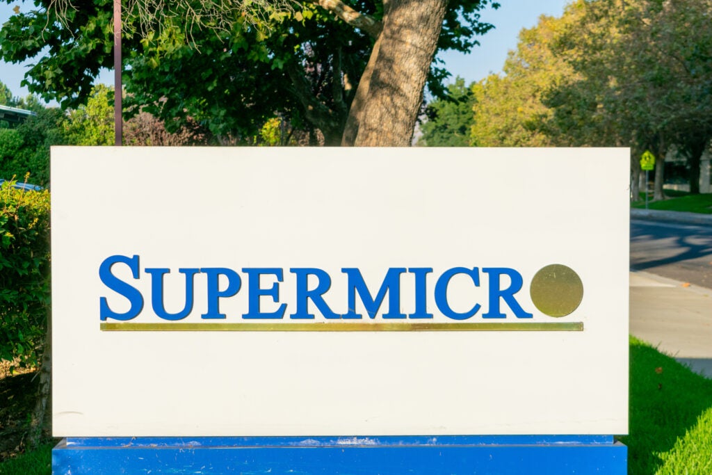 1 News Article Image Supermicro se asocia con Nvidia para potenciar las fábricas de inteligencia artificial de Europa con soluciones de servidores potentes - NVIDIA