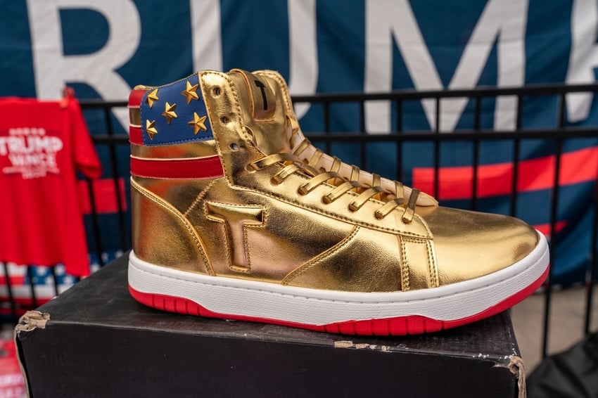 Atlanta,,Georgia,,Usa,,October,28,,2024:,Vendors,Sell,Trump,Election