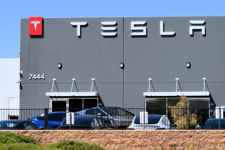 Feature Image for interests on China, Consumer Cyclical, Electric Vehicles, Elon Musk from benzinga.com
