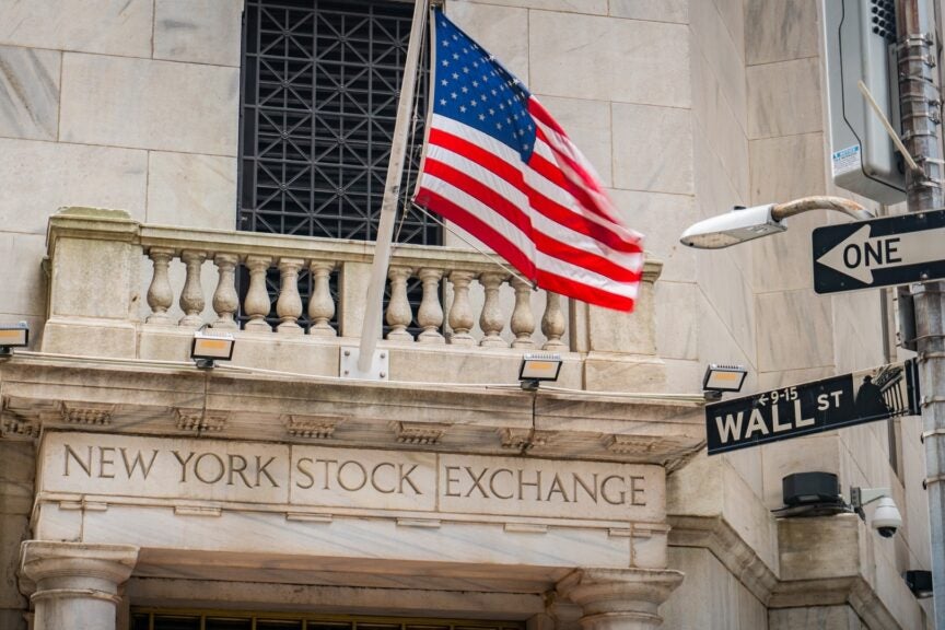 US Stocks Mixed; Small Business Sentiment Falls In June