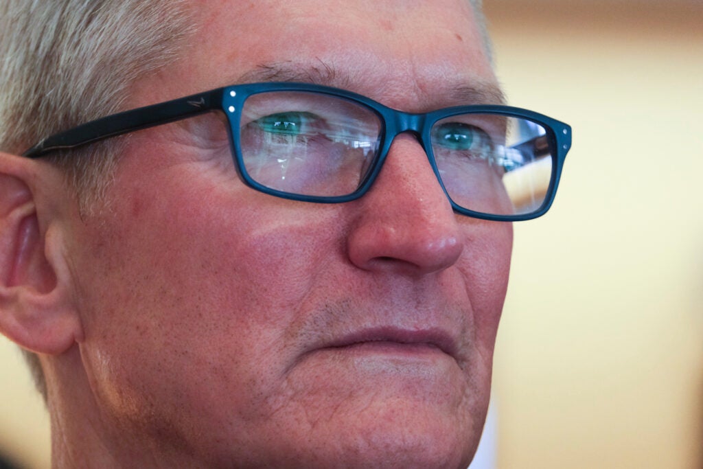 Apple Needs 'Product-Focused CEO,' Say Analysts As Tim Cook Faces Heat Over AI Failures And Innovation Slump