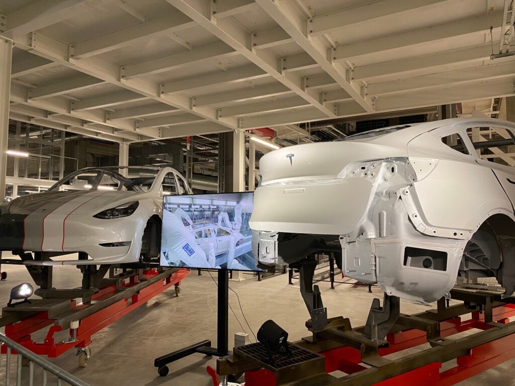 2 News Article Image Cada vez que Musk envía un Tesla, estos compañeros de vehículos eléctricos obtienen ganancias en silencio - Tesla