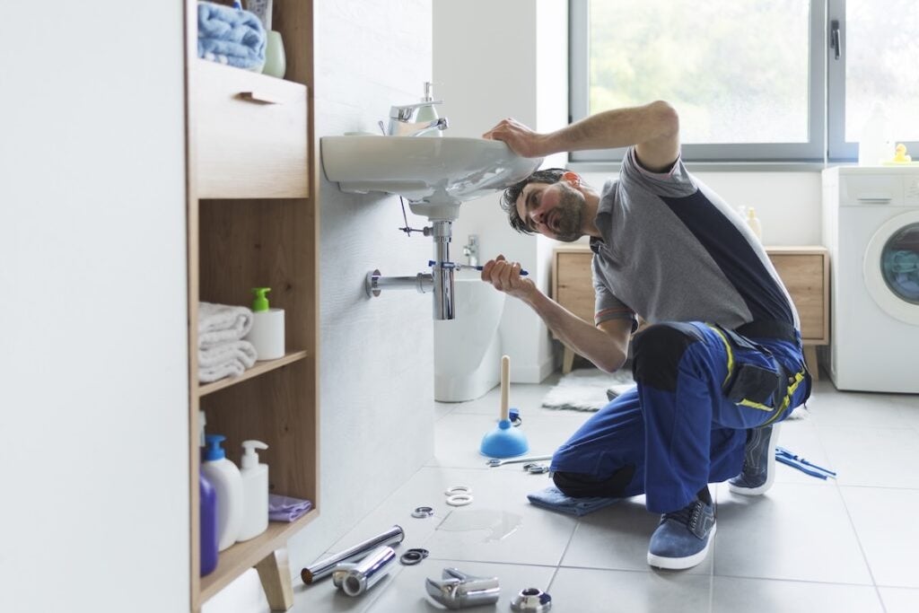 Chamath Palihapitiya Rips 'Wrong' Generational Advice On College -- Says Plumbers, Welders May Outlast Engineers In AI Era And Earn $400K Debt-Free