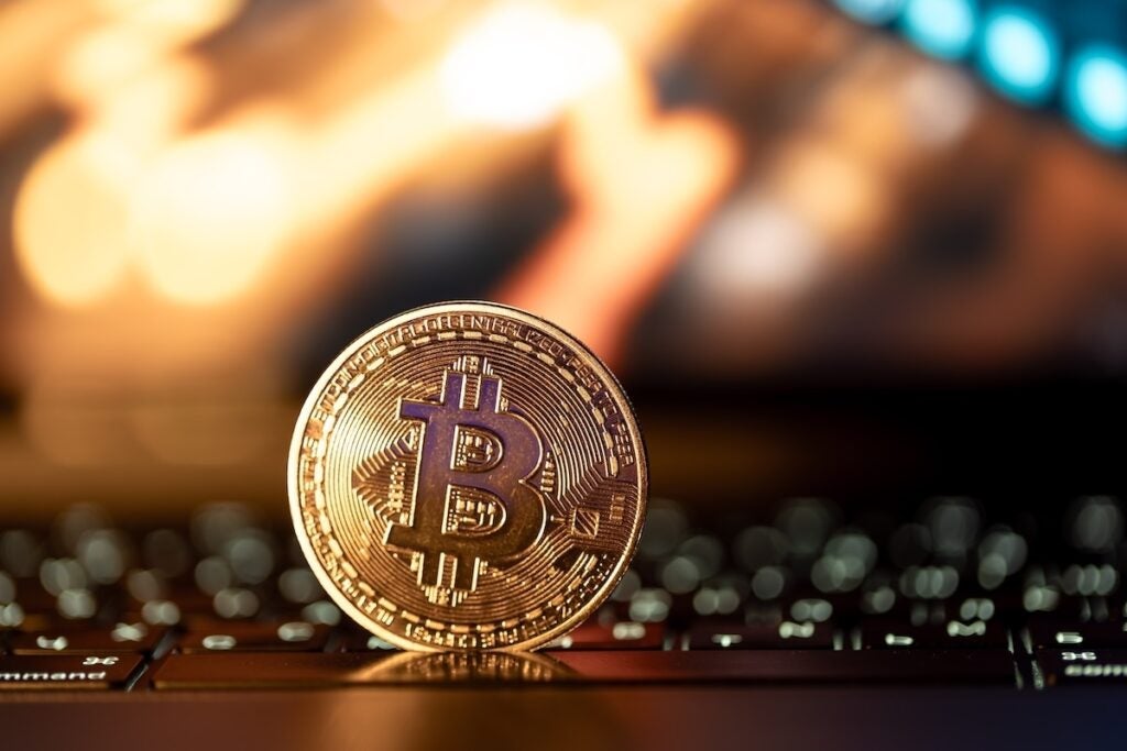 2 News Article Image Bitcoin, Ethereum, XRP registran la mayor toma de ganancias desde diciembre: ¿una oportunidad para comprar en la caída?