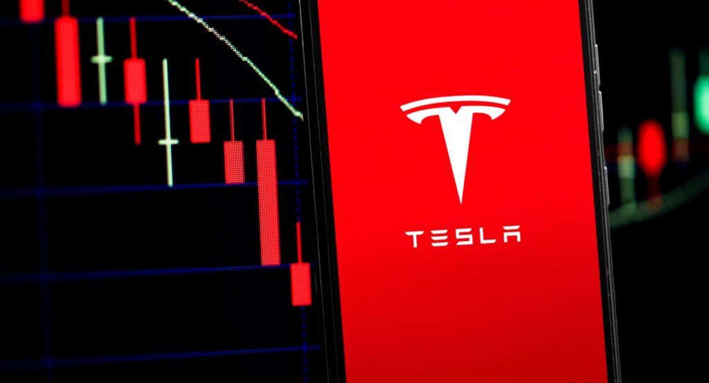 Tesla Stock 'Could Fall 90% Tomorrow,' Fund Manager Still Won't Buy — Here's Where He's Investing Instead