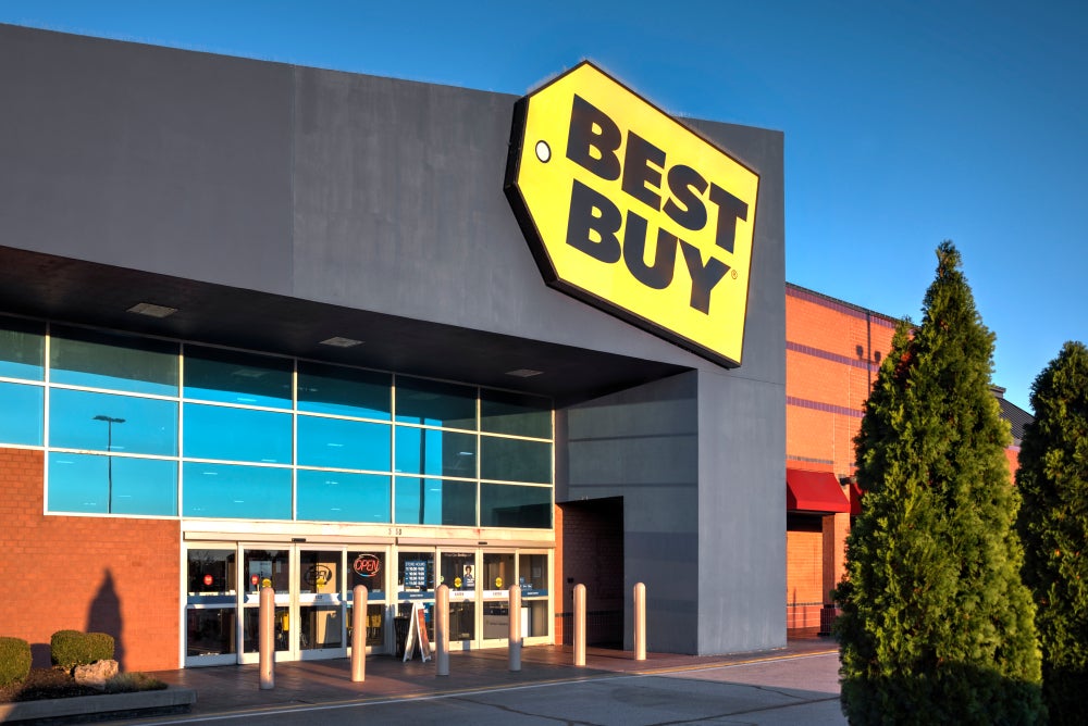 4 News Article Image Best Buy se prepara para la publicación del segundo trimestre; Aquí están los cambios recientes en las previsiones de los analistas más precisos de Wall Street - Best Buy Co