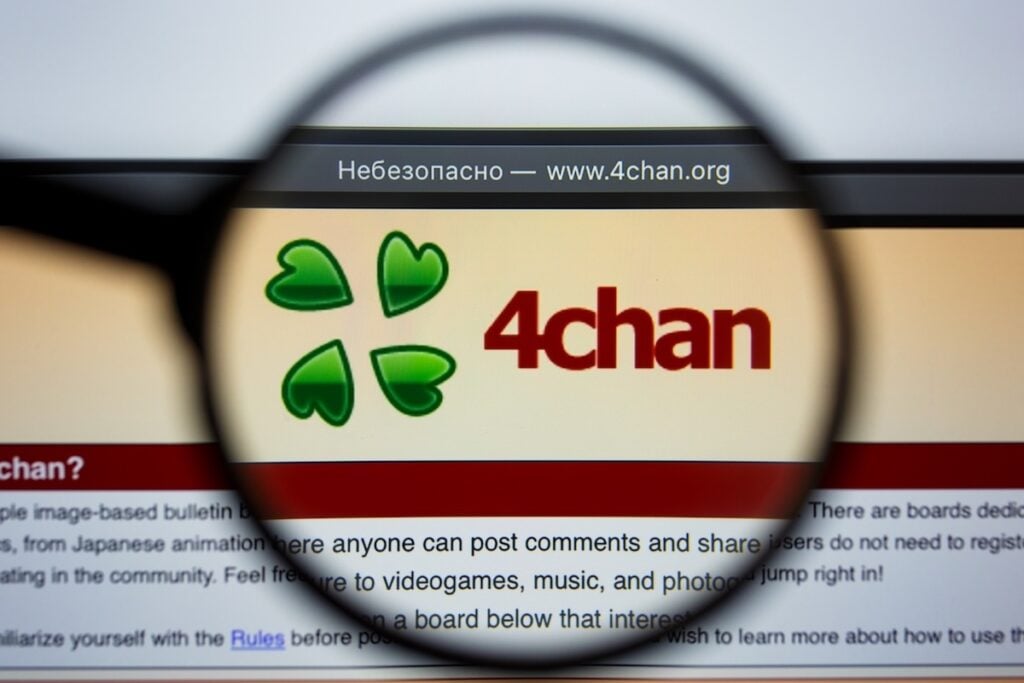 4chan Sues UK Regulator Over Online Safety Law After Trump Administration Pressure Forces UK To Drop Apple Encryption Backdoor – Apple (NASDAQ:AAPL) 4chan Sues UK Regulator Over Online Safety Law After Trump Administration Pressure Forces UK To Drop Apple Encryption Backdoor – Apple (NASDAQ:AAPL)